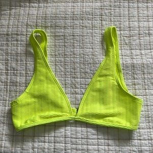 Billabong bikini top